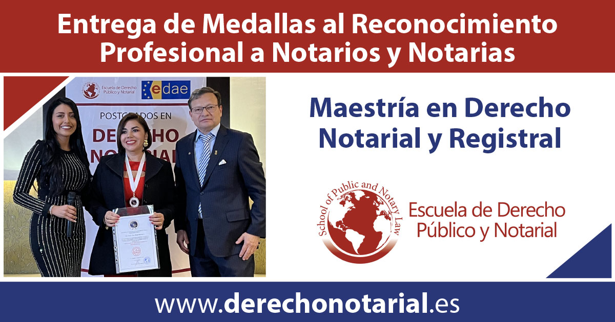 Entrega de Medallas al Reconocimiento Profesional a Notarios y Notarias