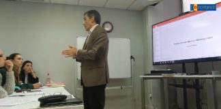 Juan Luis Rubio imparte una clase sobre ciberseguridad en el curso de DPD